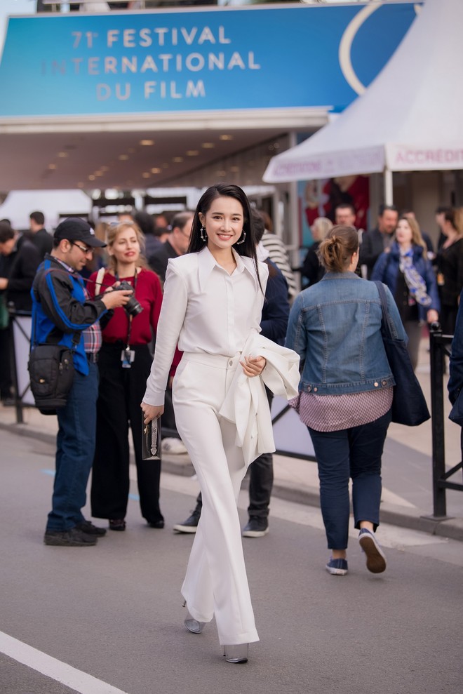 Phim ngắn do Nhã Phương đầu tư và đóng chính được trình chiếu ở LHP Cannes 2018 - Ảnh 13.