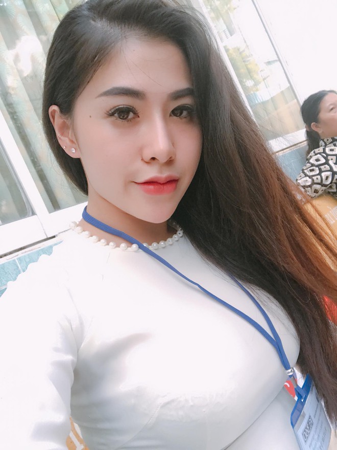 Giáo viên mà cứ xinh gái, đẹp trai như những thầy cô này thì học sinh sẽ chăm đi học lắm đây! - Ảnh 10.