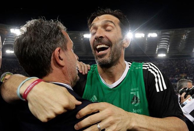 Thủ môn huyền thoại Buffon chính thức rời Juventus - Ảnh 1.