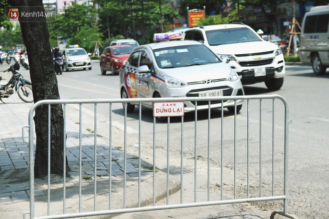 H&agrave; Nội bắt đầu cưỡng chế 42 cơ sở kinh doanh vi phạm trật tự đ&ocirc; thị tr&ecirc;n đất v&agrave;ng Nguyễn Kh&aacute;nh To&agrave;n - Ảnh 8.