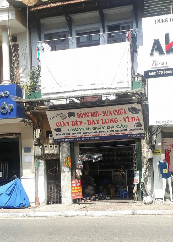 Vụ chồng cũ quay về đ&acirc;m vợ trước mặt 2 con g&aacute;i: Mẹ vừa nu&ocirc;i ch&uacute;ng em v&agrave; người c&ocirc; bại liệt, vừa c&ograve;ng lưng trả nợ cho bố - Ảnh 2.