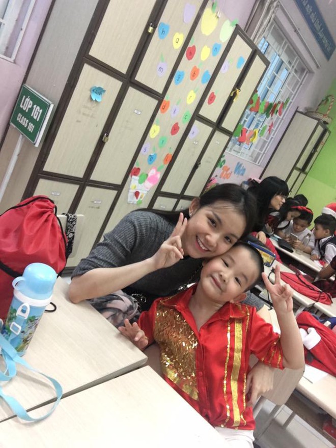 Nhan sắc v&agrave; cuộc sống k&iacute;n tiếng của Hoa hậu Ho&agrave;n vũ Việt Nam đầu ti&ecirc;n sau 10 năm đăng quang - Ảnh 3.