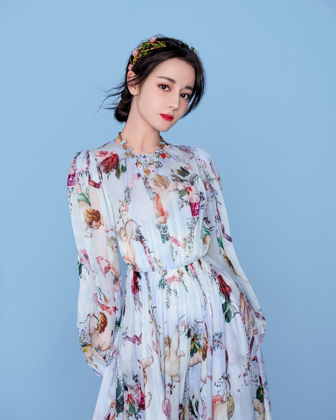Địch Lệ Nhiệt Ba vượt mặt Lưu Diệc Phi, ngang h&agrave;ng Phạm Băng Băng - Angela Baby trong cuộc chiến catse - Ảnh 3.