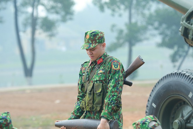 Sao nhập ngũ: Hết khen cơm quân đội ngon, Hoàng Tôn còn đàn hát vui vẻ trong quân ngũ - Ảnh 8.