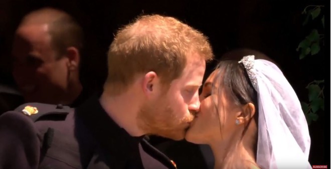 kiss