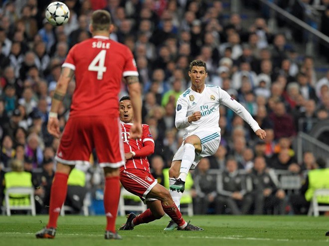 Ronaldo ức chế, la hét vì đồng đội không chuyền bóng ở tư thế thuận lợi - Ảnh 3.
