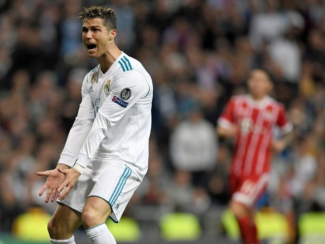 Ronaldo ức chế, la hét vì đồng đội không chuyền bóng ở tư thế thuận lợi - Ảnh 5.