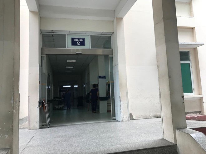 Vĩnh Ph&uacute;c: Ghen tu&ocirc;ng v&ocirc; cớ, chồng lột quần &aacute;o, k&eacute;o vợ ra đường đ&aacute;nh dập l&aacute; l&aacute;ch - Ảnh 2.
