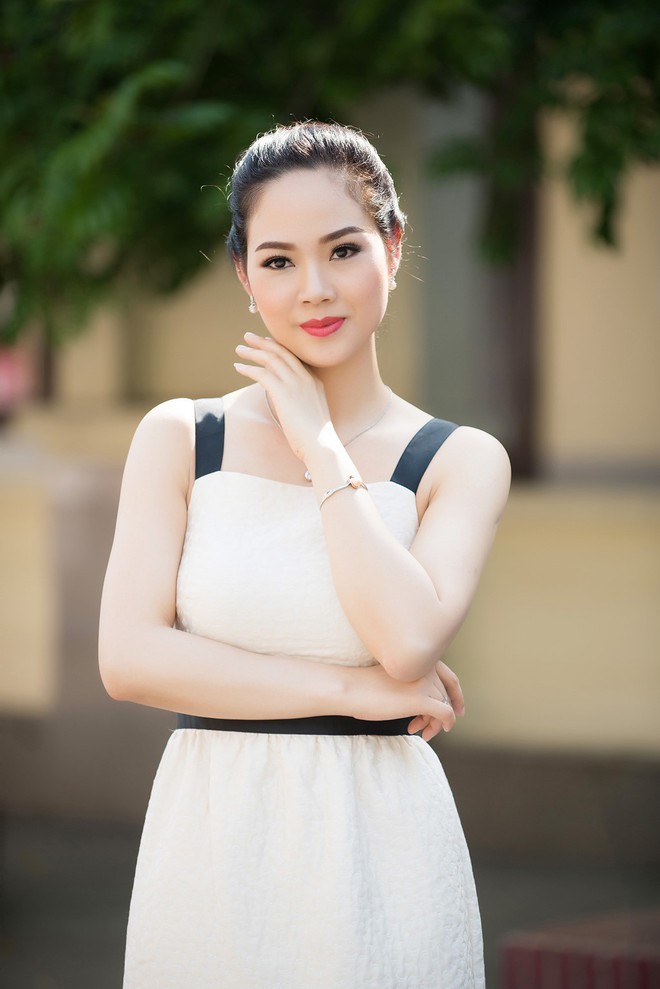 Bất ngờ với nhan sắc trẻ trung của Hoa hậu Mai Phương trong lần lộ diện hiếm hoi sau 16 năm đăng quang - Ảnh 1.