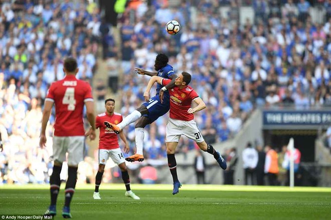 Dàn sao Man Utd thất thểu, cay đắng nhìn Chelsea vô địch FA Cup - Ảnh 3.