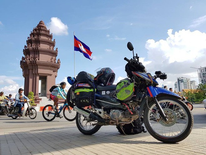 Trần Đặng Đăng Khoa v&#224; chiếc xe m&#225;y v&#242;ng quanh thế giới: &quot;Kh&#244;ng phải n&#243;i đi l&#224; mai đi lu&#244;n, h&#224;nh tr&#236;nh đ&#243; phải chuẩn bị trong nhiều năm trời&quot; - Ảnh 4.