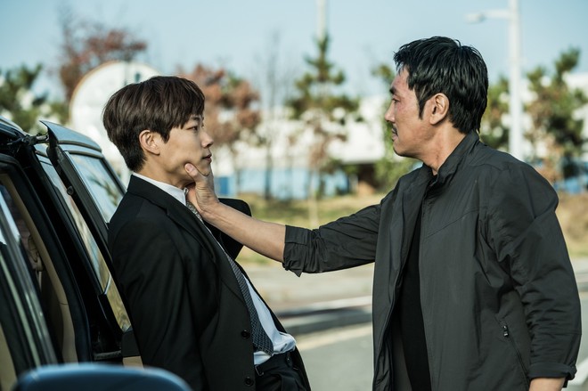 Phim 240 tỉ có mặt cún Ryu Jun Yeol: Lại là một phim Hàn nhồi bạo lực và tình dục - Ảnh 2.