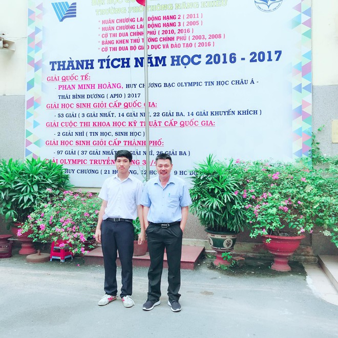 Nam sinh trường Chuyên Khoa học tự nhiên giành HCV Olympic Tin học Châu Á 2018 - Ảnh 1.