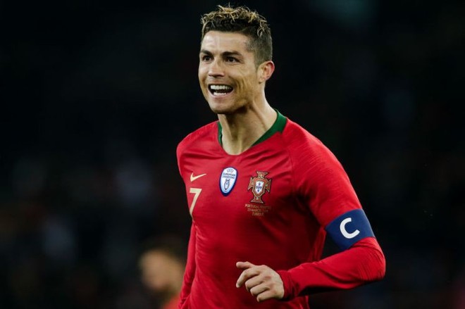 Với Ronaldo, gi&agrave;nh C&uacute;p v&agrave;ng l&agrave; nỗi &aacute;m ảnh nhất đời anh - Ảnh 2.