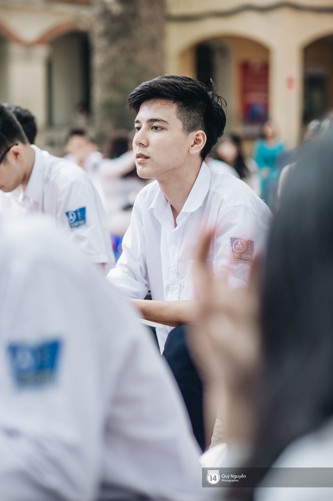 "Đặc sản" lễ bế giảng trường Phan Đình Phùng: Cả một trời trai xinh gái đẹp - Ảnh 7.