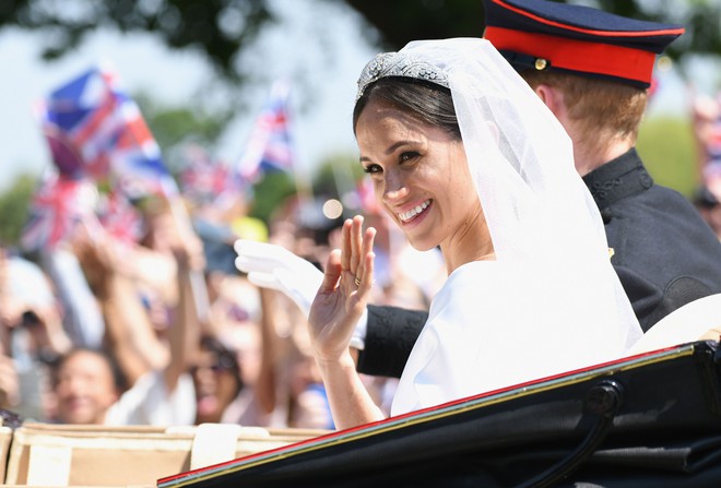 D&ugrave; kết h&ocirc;n với Ho&agrave;ng tử Anh, Meghan vẫn kh&ocirc;ng được c&ocirc;ng nhận l&agrave; c&ocirc;ng d&acirc;n Anh trong v&agrave;i năm tới - Ảnh 3.