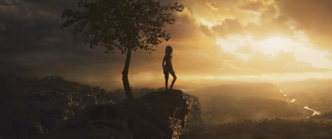 Trailer mới của Mowgli tăm tối cứ như là phiên bản DC của The Jungle Book - Ảnh 3.