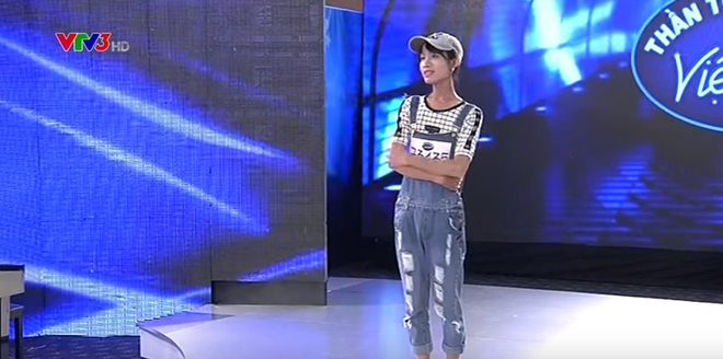 Bạn c&oacute; nhận ra Hoa hậu Chuyển giới Ho&agrave;i Sa khi nhận v&eacute; v&agrave;ng tại Vietnam Idol? - Ảnh 2.