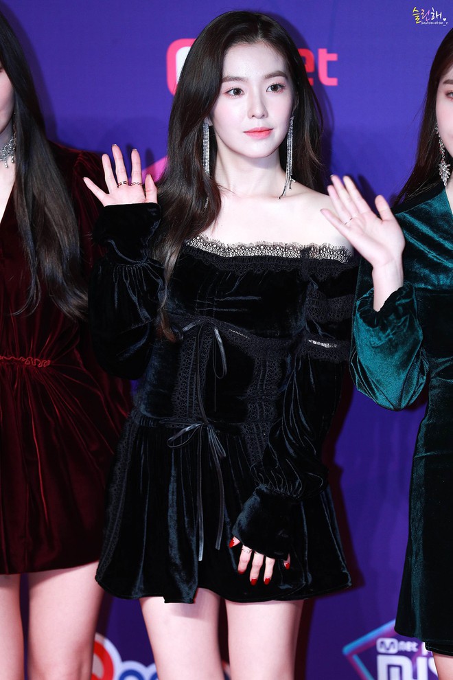 Lu&ocirc;n ở t&igrave;nh trạng sắp Halo đến nơi: Nỗi khổ của c&aacute;c n&agrave;ng Idol H&agrave;n thường bị stylist d&iacute; cho đồ si&ecirc;u ngắn - Ảnh 1.