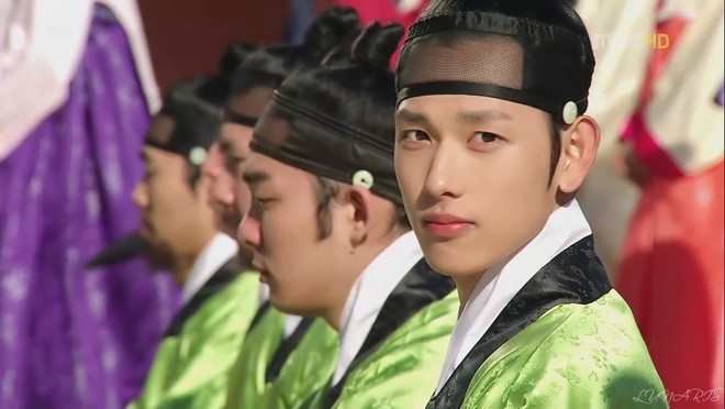 6 diễn vi&ecirc;n H&agrave;n đ&oacute;ng vai nh&iacute; khi đ&atilde;... ngo&agrave;i 20 tuổi - Ảnh 3.