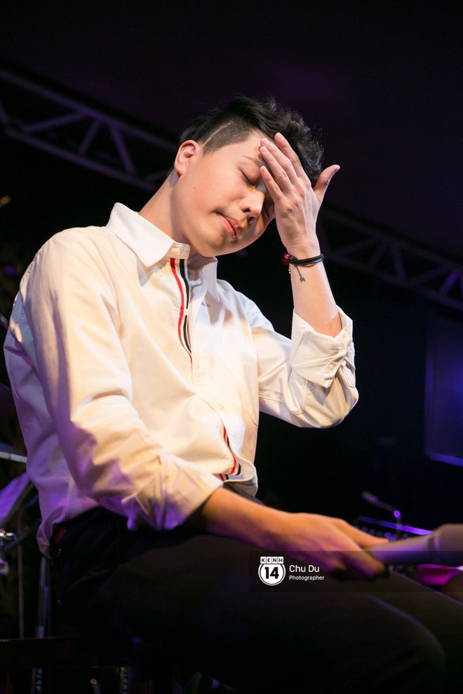 Clip: Trịnh Thăng Bình lần đầu thể hiện bản mashup hai ca khúc Người ấy và Không sao đâu cực nuột - Ảnh 8.