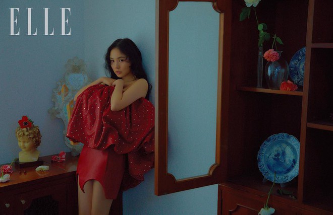 Hở bạo khoe lưng trần quyến rũ, Min Hyo Rin khiến d&acirc;n t&igrave;nh phải thốt l&ecirc;n Đ&uacute;ng l&agrave; n&agrave;ng thơ của Taeyang - Ảnh 5.