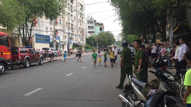 TP.HCM: Cháy lớn ở Liên đoàn bản đồ địa chất Việt Nam, nhiều người tháo chạy tán loạn - Ảnh 2.