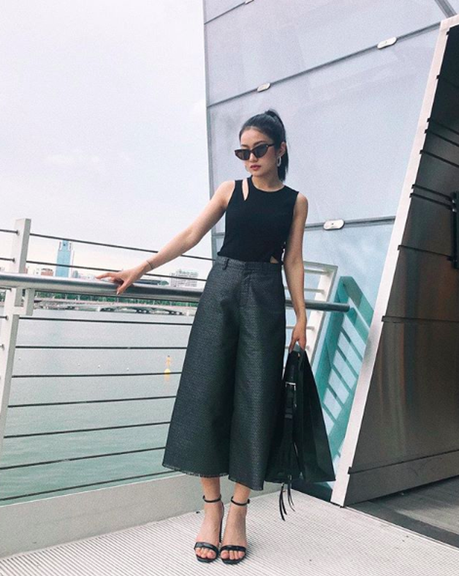 Bình thường kín đáo là thế, ai ngờ cũng có ngày Nga Wendy "thả rông" chụp ảnh! - Ảnh 1.