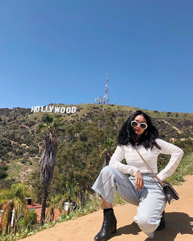 Bình thường kín đáo là thế, ai ngờ cũng có ngày Nga Wendy "thả rông" chụp ảnh! - Ảnh 1.