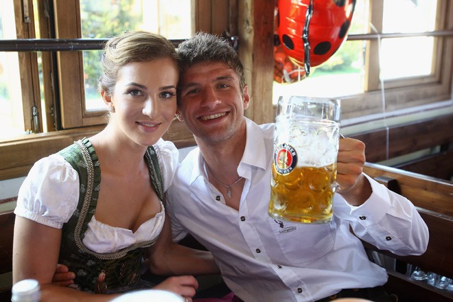 Cầu thủ Đức bị cấm chuyện ấy nhưng được phép uống rượu ở World Cup 2018 - Ảnh 2.