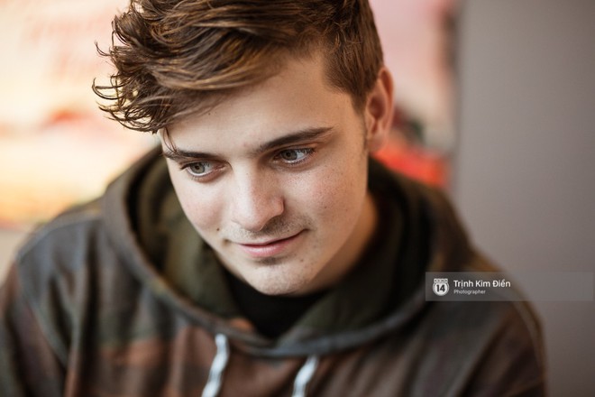 Phỏng vấn độc quyền: Martin Garrix xác nhận tình cảm với chân dài xinh đẹp, muốn đưa bạn gái đến Việt Nam lần tới - Ảnh 1.