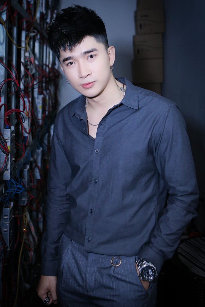 Ca sĩ Việt tiết lộ những thời điểm từng phải vay mượn khắp nơi để thực hiện sản phẩm âm nhạc - Ảnh 3.