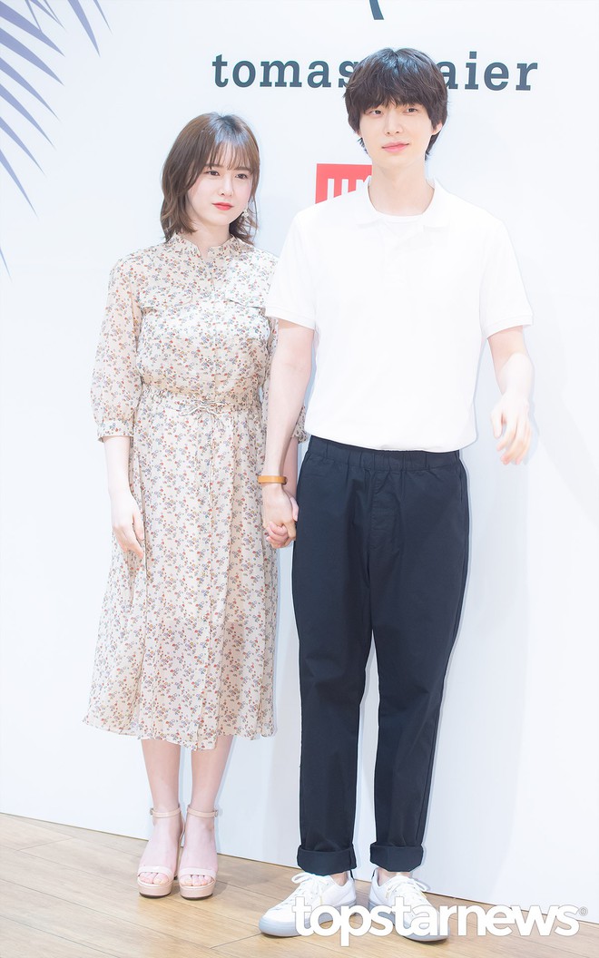 Vợ chồng Goo Hye Sun và Ahn Jae Hyun lần đầu cùng dự sự kiện: Gây sốt vì quá tình, không thể rời mắt khỏi nhau - Ảnh 10.