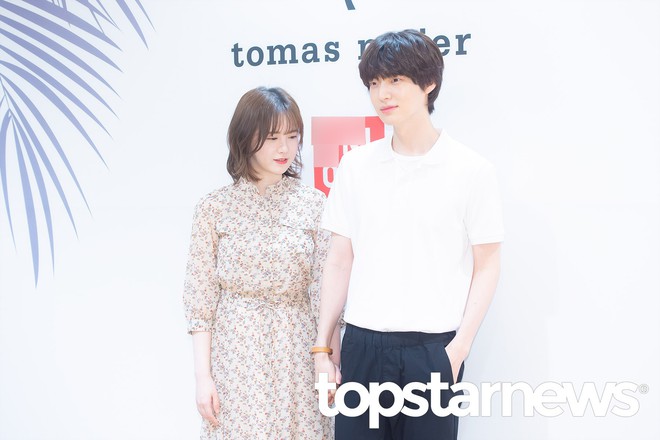 Vợ chồng Goo Hye Sun và Ahn Jae Hyun lần đầu cùng dự sự kiện: Gây sốt vì quá tình, không thể rời mắt khỏi nhau - Ảnh 13.