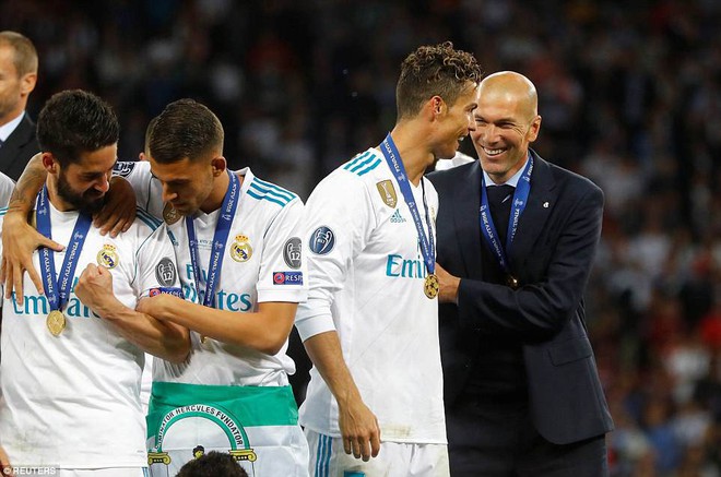 HLV Wenger dẫn đầu danh sách ứng viên thay thế Zidane dẫn dắt Real Madrid - Ảnh 1.
