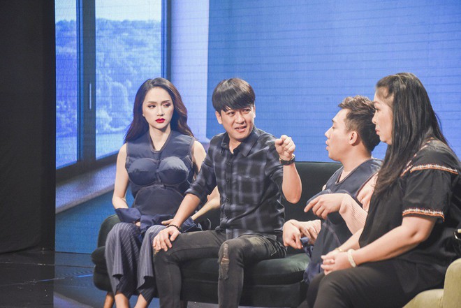 Khi đ&agrave;n &ocirc;ng mang bầu: Hoa hậu Kỳ Duy&ecirc;n khiến mọi người x&uacute;c động với phần thi đẫm nước mắt - Ảnh 7.
