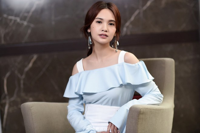 Mải tung h&ocirc; người đẹp kh&aacute;c, netizen qu&ecirc;n mất Gi&aacute;o chủ khả &aacute;i Dương Thừa L&acirc;m nhan sắc 10 năm kh&ocirc;ng đổi - Ảnh 3.