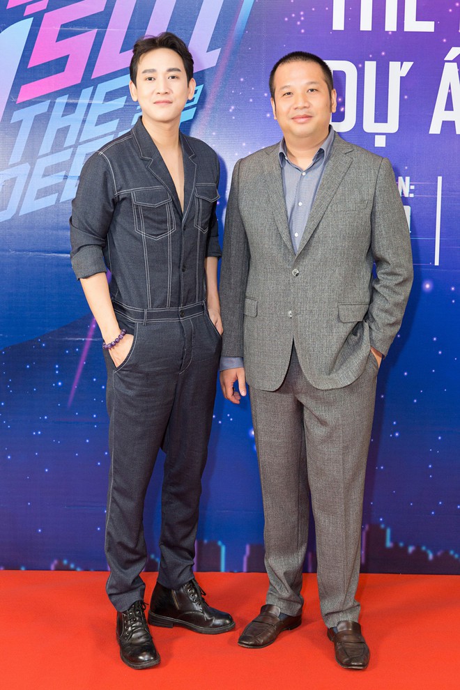 Đức Ph&uacute;c, Ho&agrave;ng Th&ugrave;y Linh, Hương Tr&agrave;m l&agrave;m gi&aacute;m khảo Cuộc thi &acirc;m nhạc The Debut - Ảnh 11.