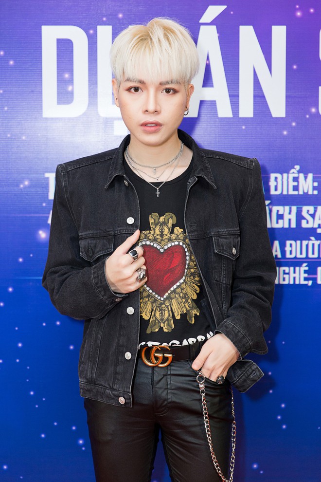 Đức Ph&uacute;c, Ho&agrave;ng Th&ugrave;y Linh, Hương Tr&agrave;m l&agrave;m gi&aacute;m khảo Cuộc thi &acirc;m nhạc The Debut - Ảnh 7.