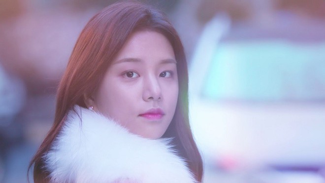 6 mỹ nh&acirc;n Kpop hứa hẹn sẽ trở th&agrave;nh Suzy tiếp theo: Đều bị c&ocirc;ng ch&uacute;ng n&eacute;m đ&aacute; thậm tệ v&igrave; một điểm chung n&agrave;y - Ảnh 13.
