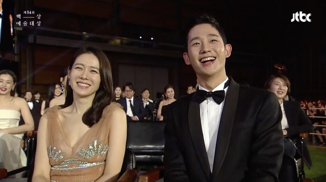 Tổng kết Baeksang 2018: Sao gạo cội tinh tế, đ&aacute;ng y&ecirc;u bao nhi&ecirc;u, sao trẻ g&acirc;y thất vọng bấy nhi&ecirc;u - Ảnh 10.