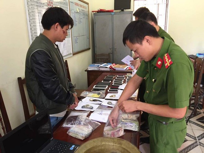 Người đ&agrave;n &ocirc;ng đi &ocirc; t&ocirc; trộm cắp t&agrave;i sản nghi bắt c&oacute;c trẻ em ở Hưng Y&ecirc;n bị điều tra về h&agrave;nh vi d&acirc;m &ocirc; trẻ em - Ảnh 1.