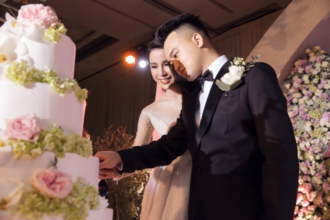 Diệp L&acirc;m Anh xinh đẹp rạng rỡ, ch&iacute;nh thức về chung nh&agrave; với bạn trai thiếu gia - Ảnh 7.