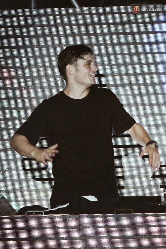 Mỹ T&acirc;m, Đ&ocirc;ng Nhi, Sơn T&ugrave;ng M-TP b&ugrave;ng nổ trong đ&ecirc;m nhạc EDM c&oacute; DJ số 1 Thế giới Martin Garrix - Ảnh 3.