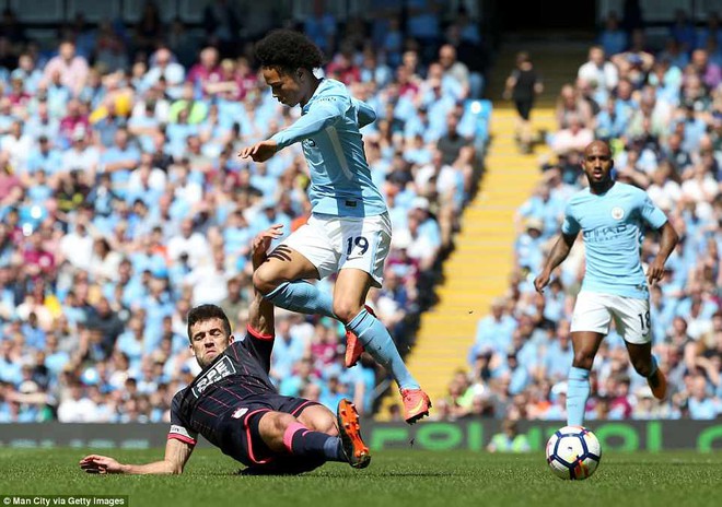 Man City chưa thể cân bằng kỷ lục của Chelsea trong ngày nhận Cúp vô địch - Ảnh 10.