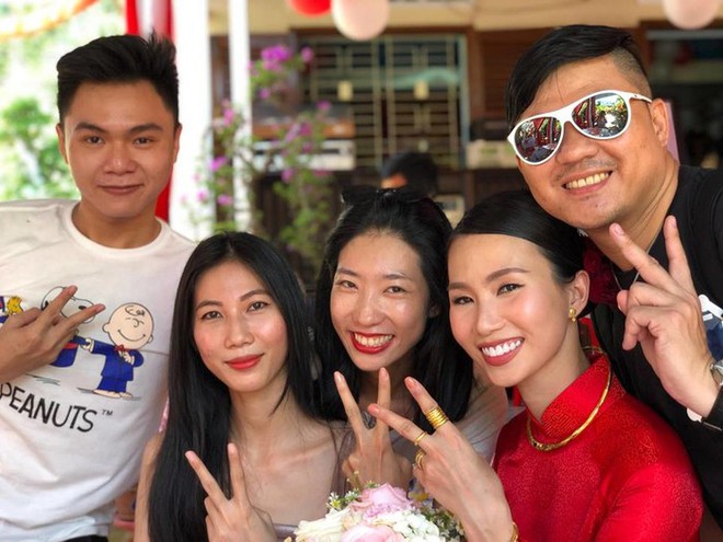 Đối thủ của Hoàng Thùy tại Vietnam’s Next Top Model lên xe hoa về nhà chồng - Ảnh 4.