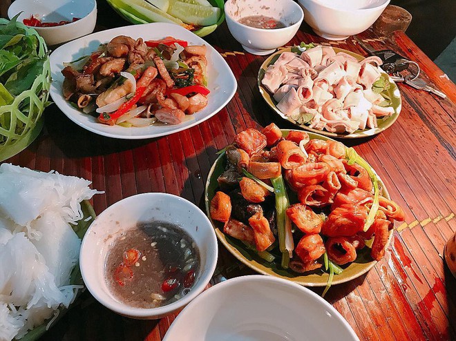 Một loạt món ăn từ &quot;nội tạng&quot; vừa lạ vừa quen ở Hà Nội quá thích hợp cho tiết trời đang nóng thì đổ mưa - Ảnh 8.