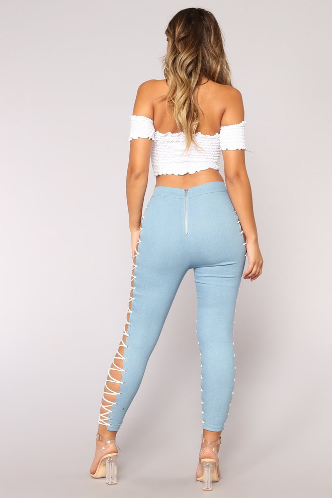 Thêm một mẫu quần jeans trắc nết mà hội chị em có thể mặc vào những ngày nóng muốn xỉu  - Ảnh 3.