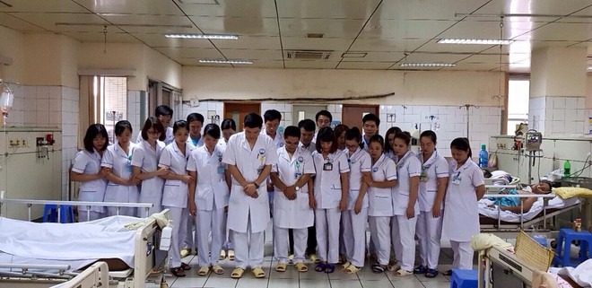 Đồng nghiệp của bác sĩ Hoàng Công Lương gửi lời cảm tạ đến gia đình các bệnh nhân quá cố sau sự cố chạy thận khiến 8 người tử vong - Ảnh 2.