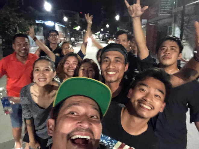 Vợ Phạm Anh Khoa đăng ảnh gia đình hạnh phúc bên nhau cùng status gây chú ý: Trong tâm bão lại bình yên lạ! - Ảnh 5.